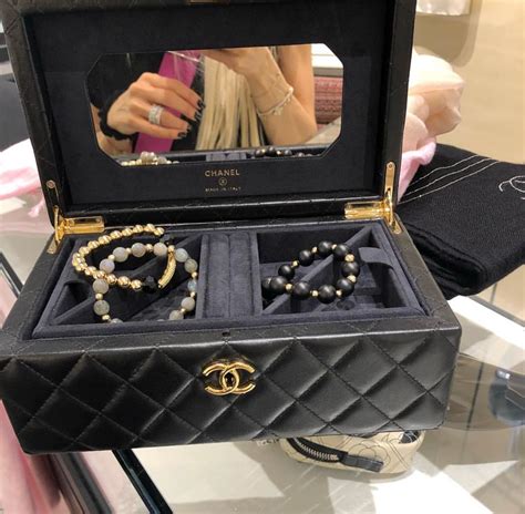 chanel jewelry box purse|Chanel bag new original.